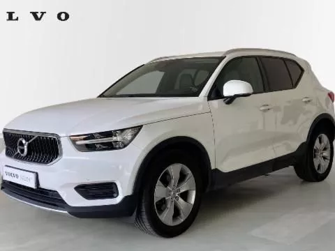 Volvo XC40 2.0 D3 Momentum Auto Volvo XC40 2.0 D3 Momentum Auto