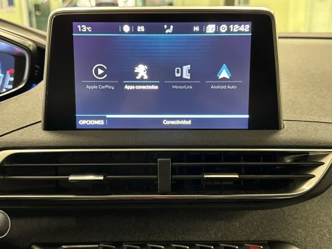 Peugeot 3008 PureTech 130 SANDS Allure 96 kW (130 CV)