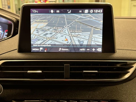 Peugeot 3008 PureTech 130 SANDS Allure 96 kW (130 CV)