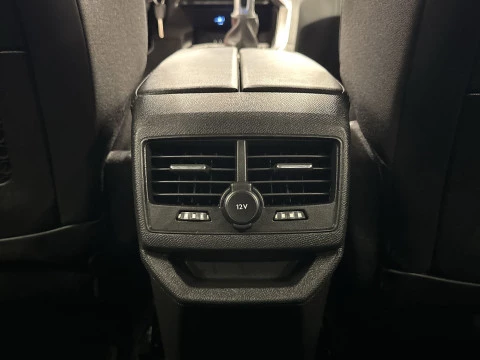 Peugeot 3008 PureTech 130 SANDS Allure 96 kW (130 CV)