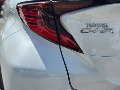 Toyota C-HR 5P Advance 180H e-CVT