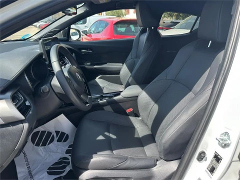 Toyota C-HR 5P Advance 180H e-CVT