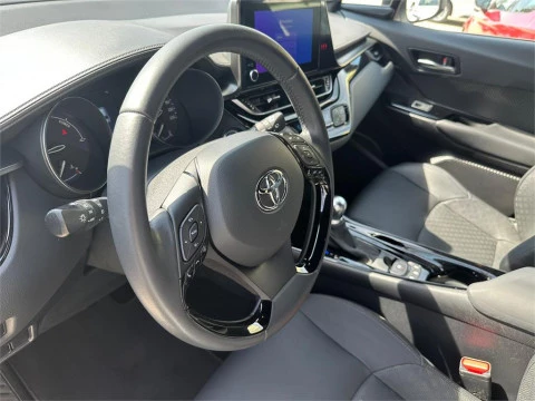 Toyota C-HR 5P Advance 180H e-CVT