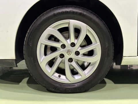 Renault Megane Limited Energy SANDS TCe 85 kW (115 CV)