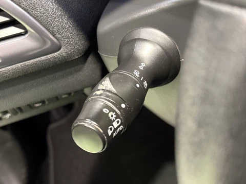 Renault Megane Limited Energy SANDS TCe 85 kW (115 CV)