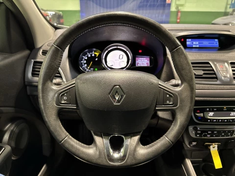 Renault Megane Limited Energy SANDS TCe 85 kW (115 CV)