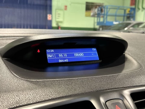 Renault Megane Limited Energy SANDS TCe 85 kW (115 CV)