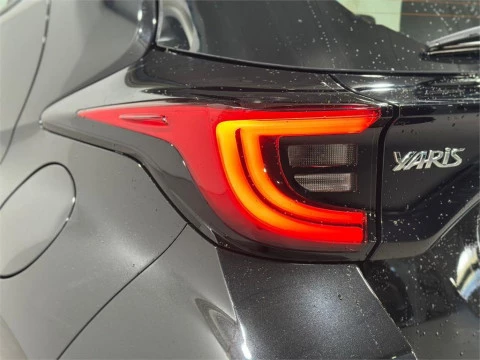 Toyota Yaris ACTIVE PLUS
