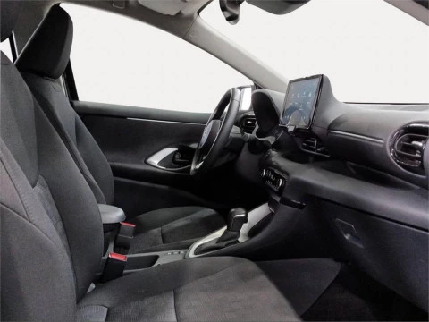 Toyota Yaris ACTIVE PLUS