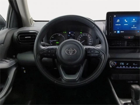 Toyota Yaris ACTIVE PLUS