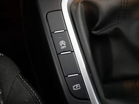 Kia Ceed fam. 1.0 T-GDI 74KW DRIVE TOURER 5P