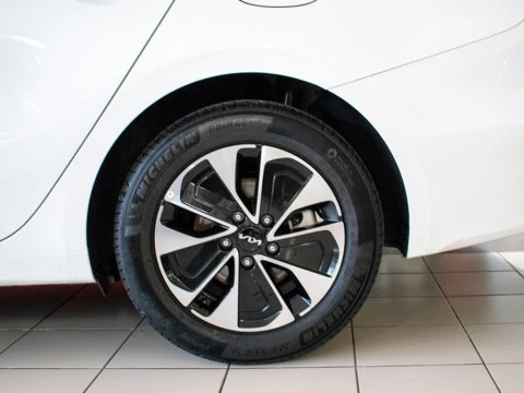 Kia Ceed fam. 1.0 T-GDI 74KW DRIVE TOURER 5P