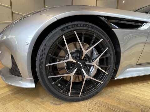 Aston Martin DB12 4.0 V8 Volante Auto