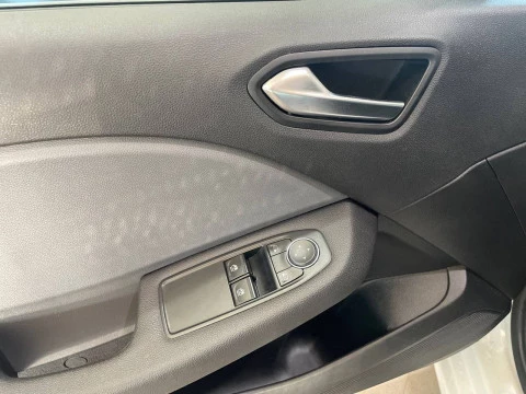 Renault Clio Business TCe 67 kW (90CV)