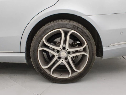 Mercedes-Benz Clase E 2.1 E 220 BLUETEC 170 4P