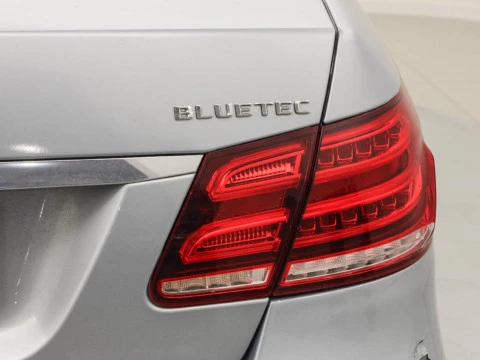 Mercedes-Benz Clase E 2.1 E 220 BLUETEC 170 4P