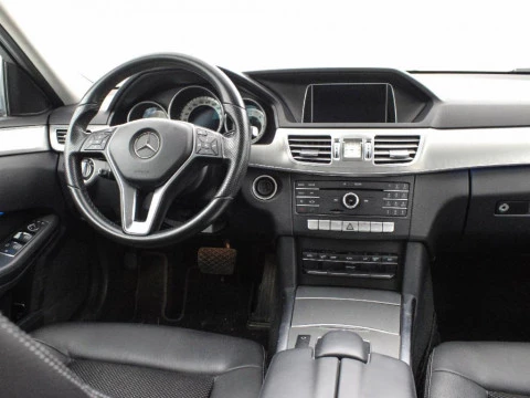 Mercedes-Benz Clase E 2.1 E 220 BLUETEC 170 4P