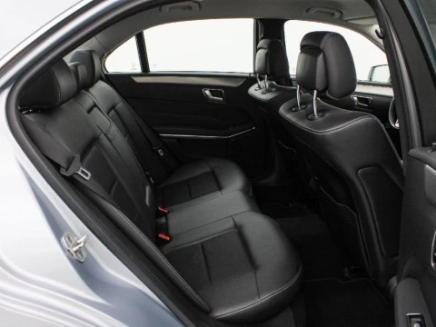 Mercedes-Benz Clase E 2.1 E 220 BLUETEC 170 4P