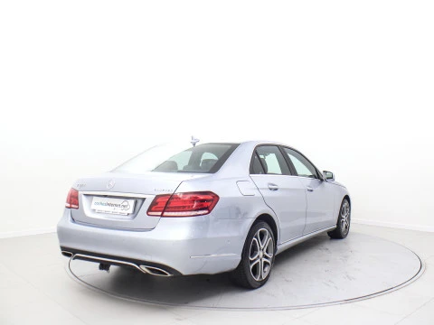 Mercedes-Benz Clase E 2.1 E 220 BLUETEC 170 4P
