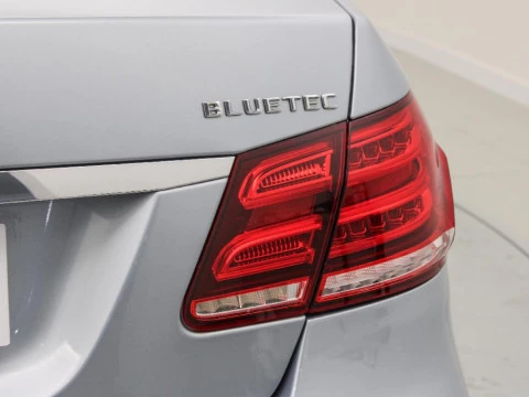 Mercedes-Benz Clase E 2.1 E 220 BLUETEC 170 4P
