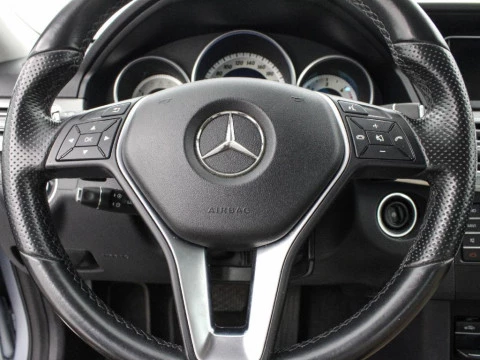 Mercedes-Benz Clase E 2.1 E 220 BLUETEC 170 4P