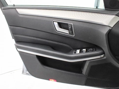 Mercedes-Benz Clase E 2.1 E 220 BLUETEC 170 4P