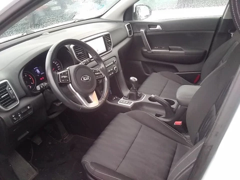 Kia Sportage 1.6 MHEV Business 100kW (136CV) 4x4