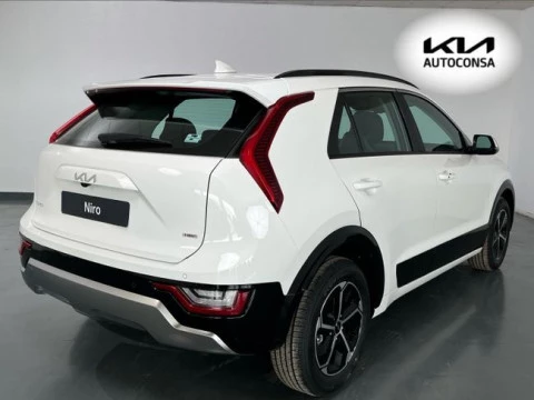 Kia Niro 1.6 GDi HEV 102kW (139CV) Drive