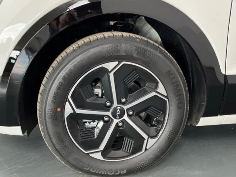 Kia Niro 1.6 GDi HEV 102kW (139CV) Drive