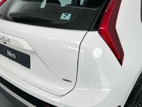 Kia Niro 1.6 GDi HEV 102kW (139CV) Drive