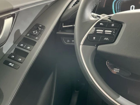 Kia Niro 1.6 GDi HEV 102kW (139CV) Drive