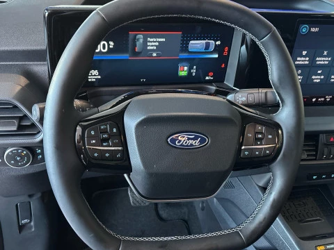 Ford Tourneo Courier BEV 43,5kWh 100kW (136CV) Active Auto