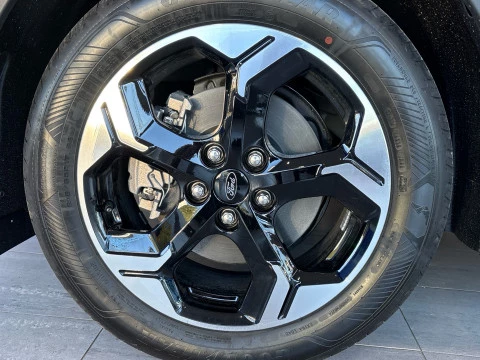 Ford Tourneo Courier BEV 43,5kWh 100kW (136CV) Active Auto