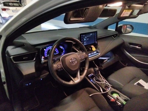 Toyota Corolla 1.8 125H ACTIVE TECH E-CVT