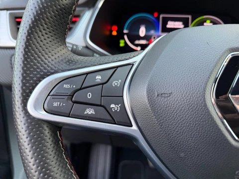 Renault Captur  E-TECH Hibrido Enchufable RS Line 117kW