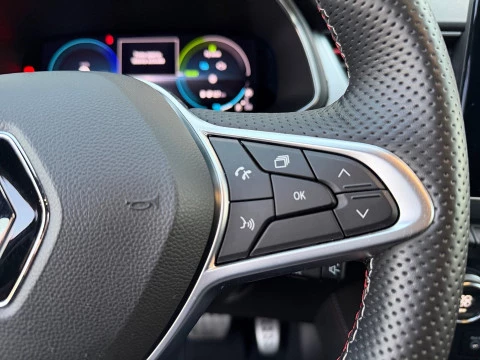 Renault Captur  E-TECH Hibrido Enchufable RS Line 117kW