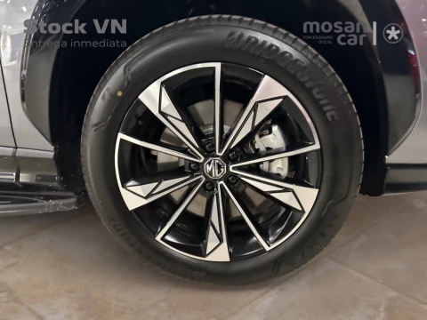 MG HS 1.5T MANUAL LUXURY