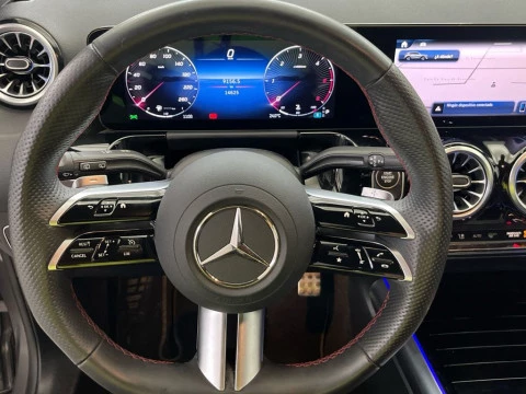 Mercedes-Benz GLA 200 D