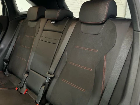 Mercedes-Benz GLA 200 D