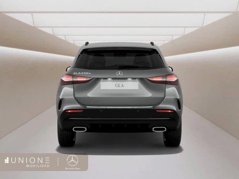 Mercedes-Benz GLA  250 e con tecnología híbrida EQ