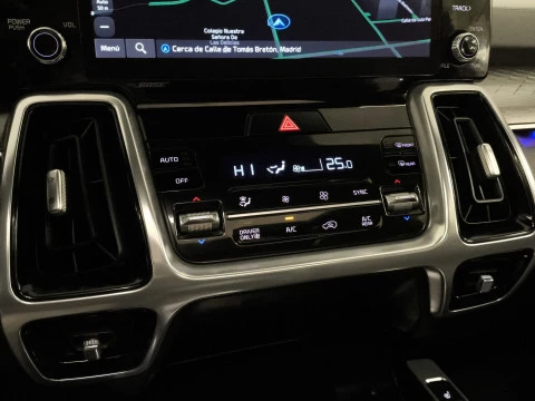 Kia Sorento 1.6 T-GDi HEV Emotion 4x2 (Pack Luxury) Auto 169 kW (230 CV)