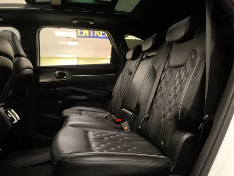 Kia Sorento 1.6 T-GDi HEV Emotion 4x2 (Pack Luxury) Auto 169 kW (230 CV)