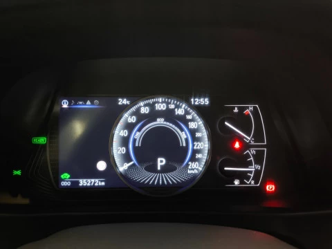 Lexus UX 250h Business 2WD 135 kW (184 CV)