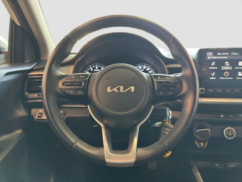 Kia Stonic CONCEPT 1. GDI 100 CV