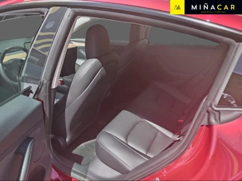 Tesla Model 3 RWD