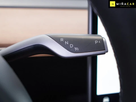 Tesla Model 3 RWD