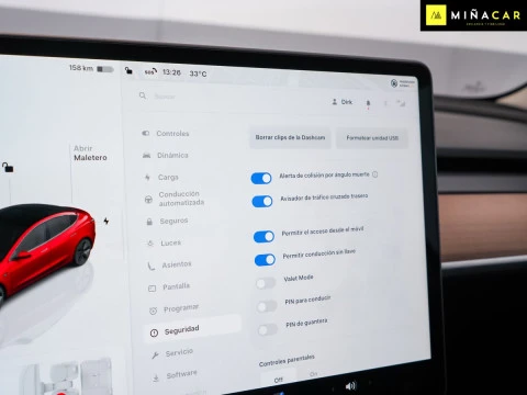 Tesla Model 3 RWD