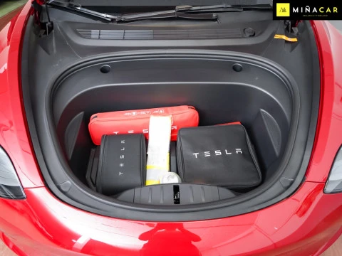 Tesla Model 3 RWD