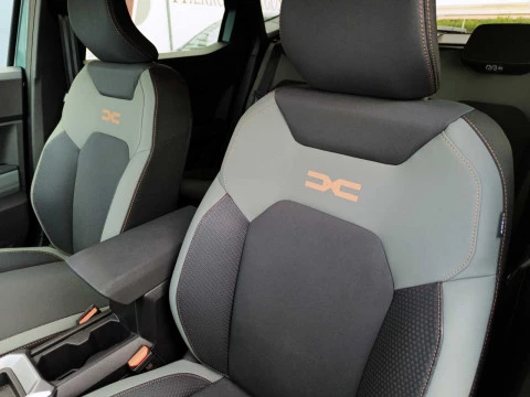 Dacia Duster EXTREME HYBRID 140CV