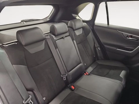 Toyota Rav4 2.5l PLUG-IN 300PH (e-CVT) Advance